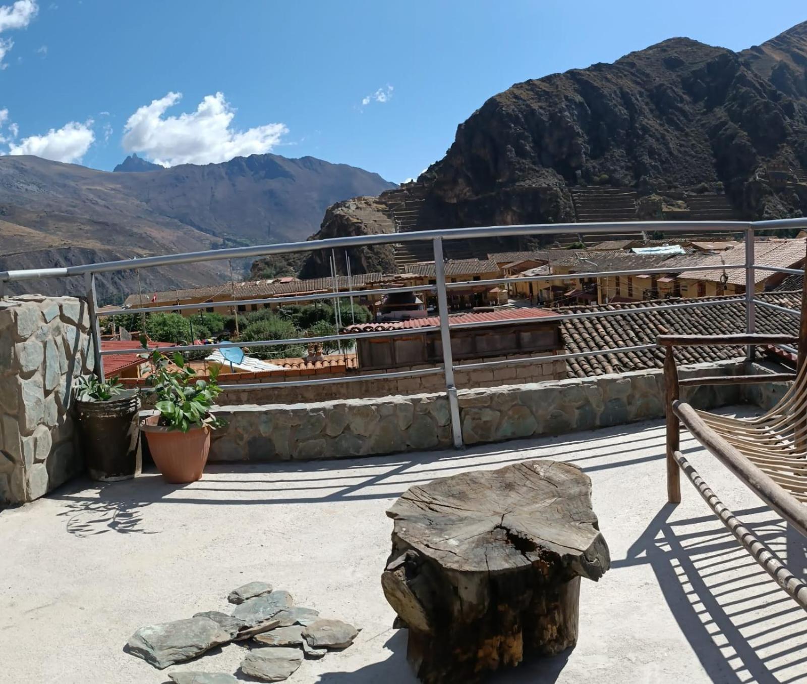 Intikilla Hostal Ollantaytambo Buitenkant foto